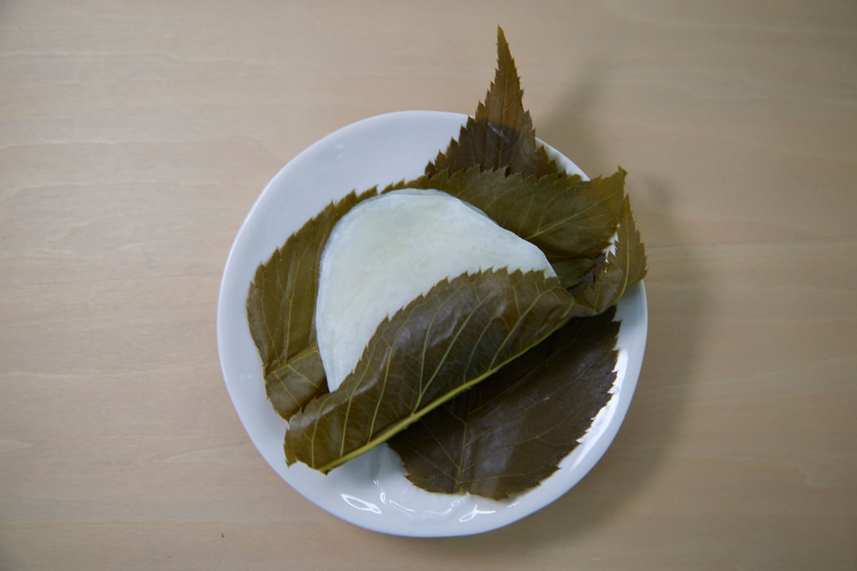 Chomeiji Sakuramochi (Edo-Style Sakura Mochi)