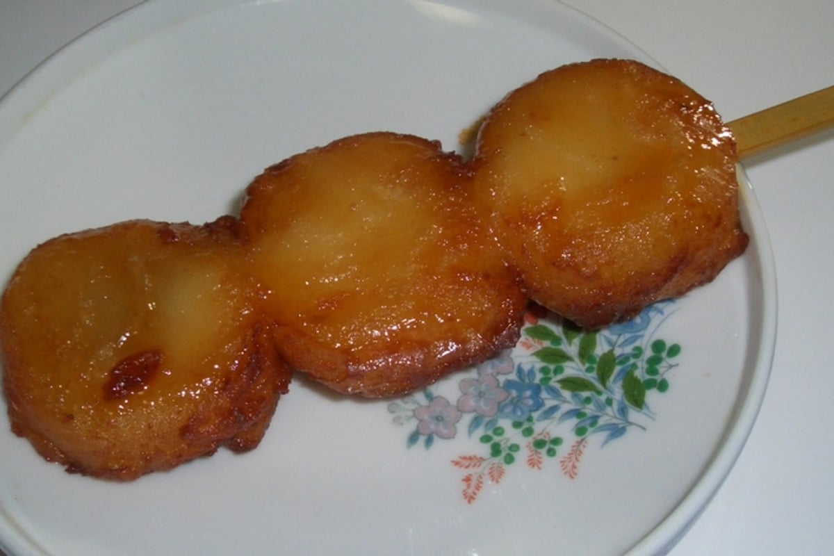 Imo-mochi (grilled potato mochi)