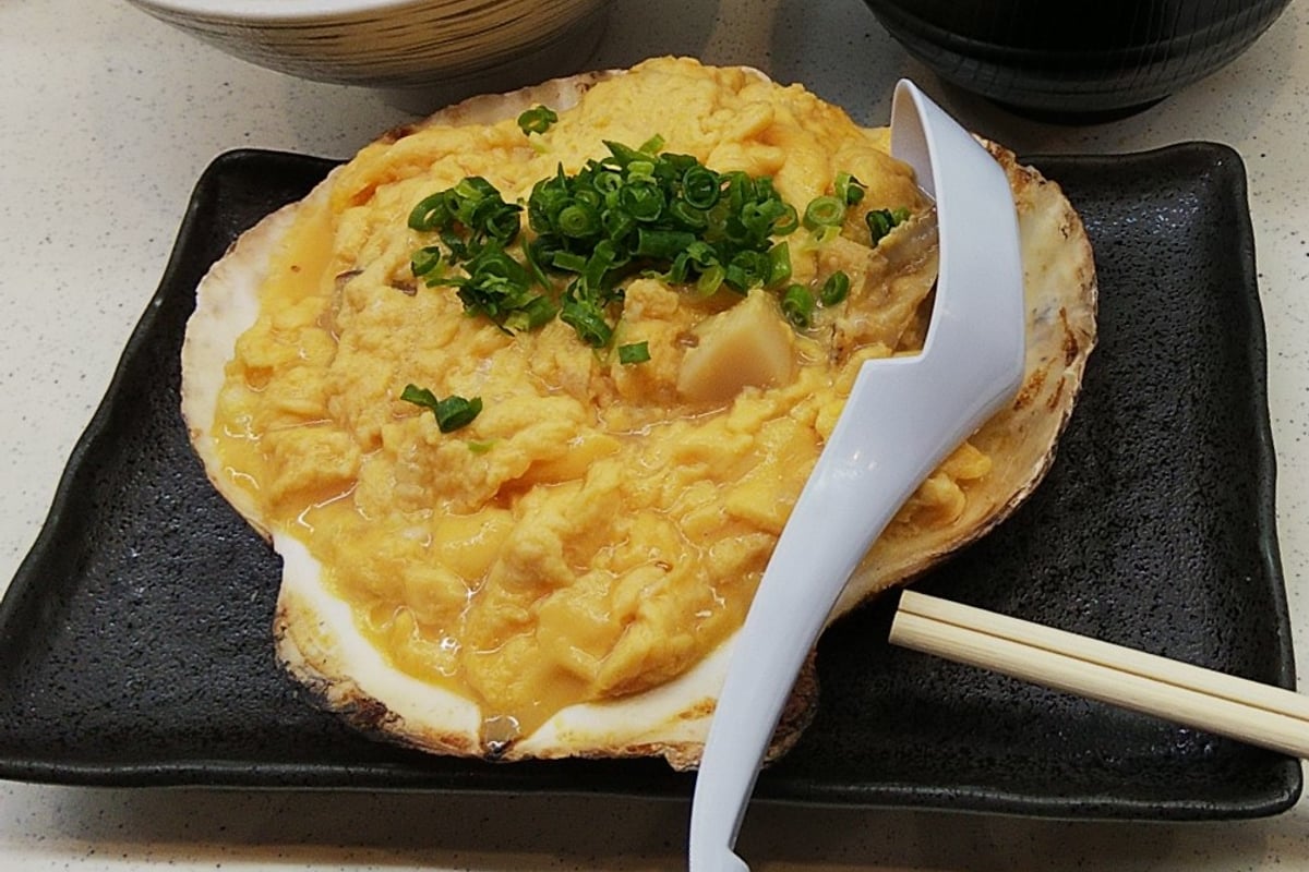 Kayaki-miso (Scallop Shell Miso Hot Pot)