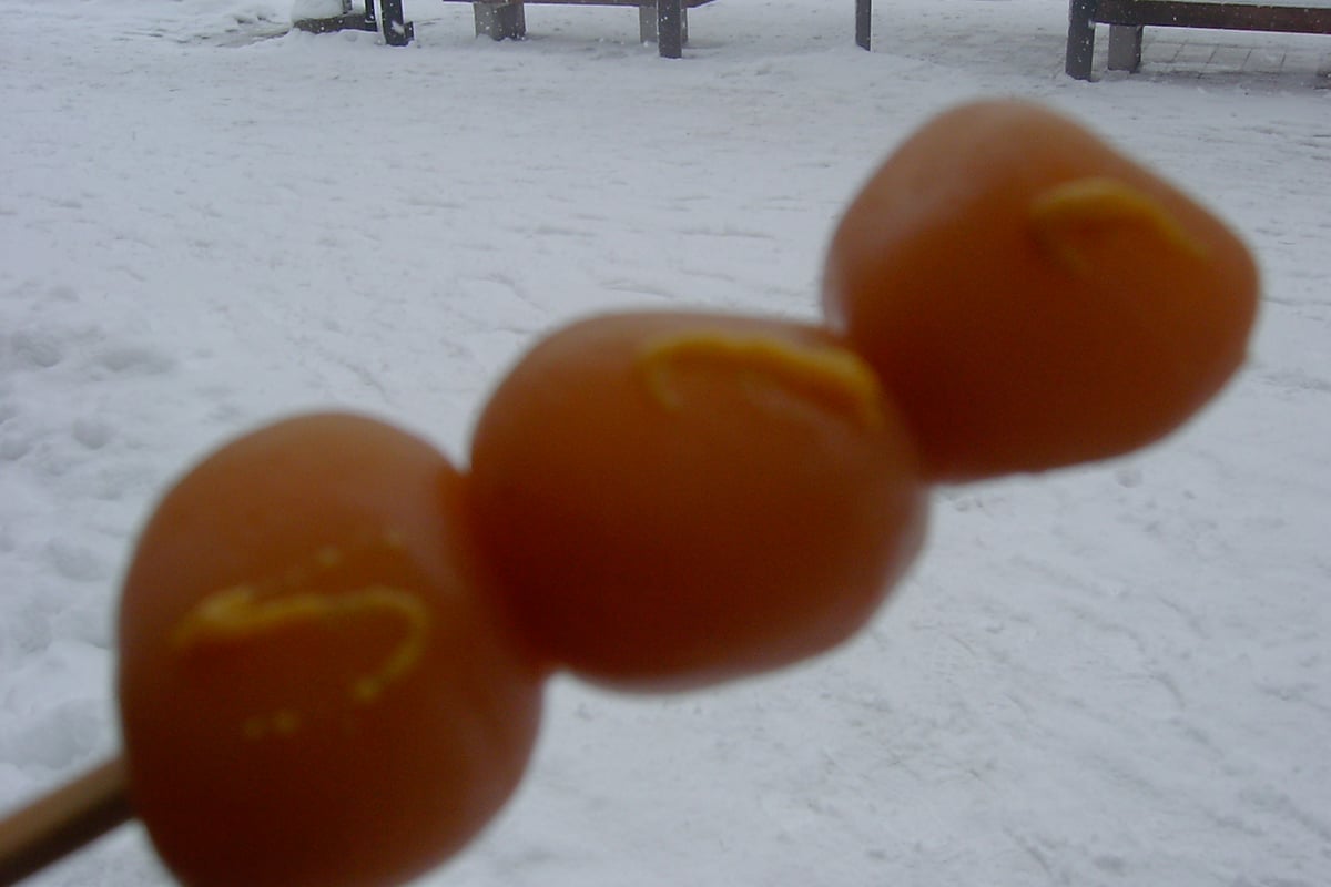 Tama Konnyaku (skewered konjac balls)